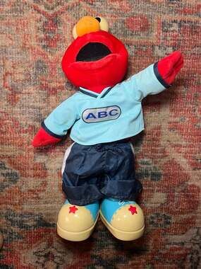 Fisher-Price Sesame Street T.M.X. Friends Come-Along Elmo Interactive Talking To